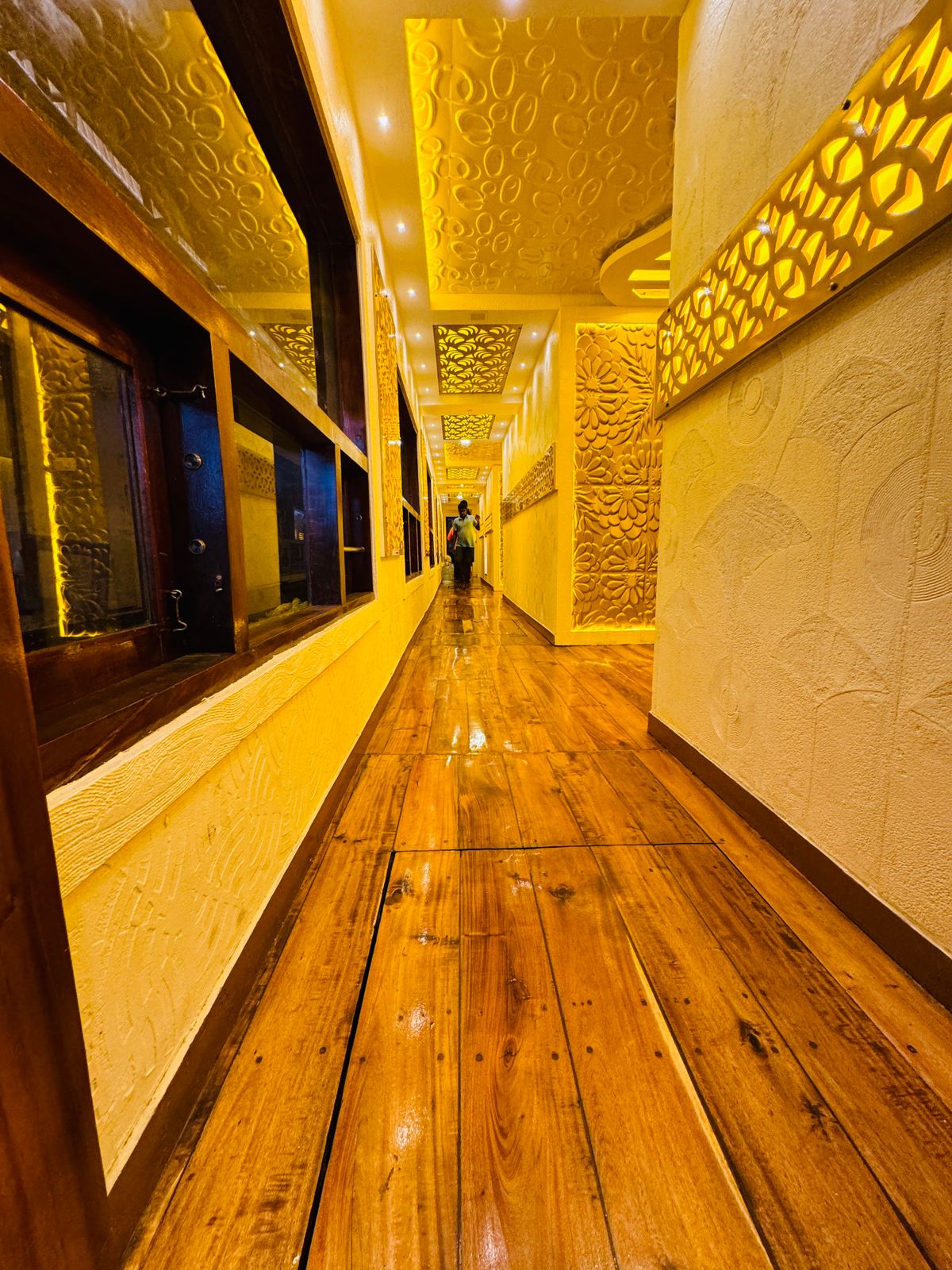 Vembanad Emperor Houseboat (7)